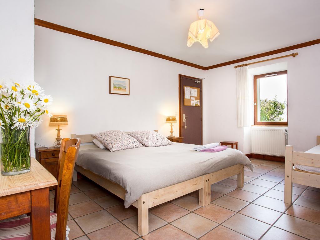 Gite-Auberge De Montvilliers 阿姆 外观 照片