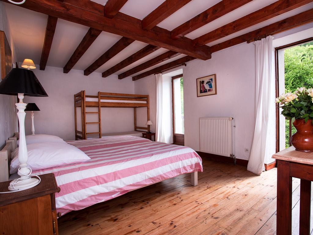 Gite-Auberge De Montvilliers 阿姆 外观 照片
